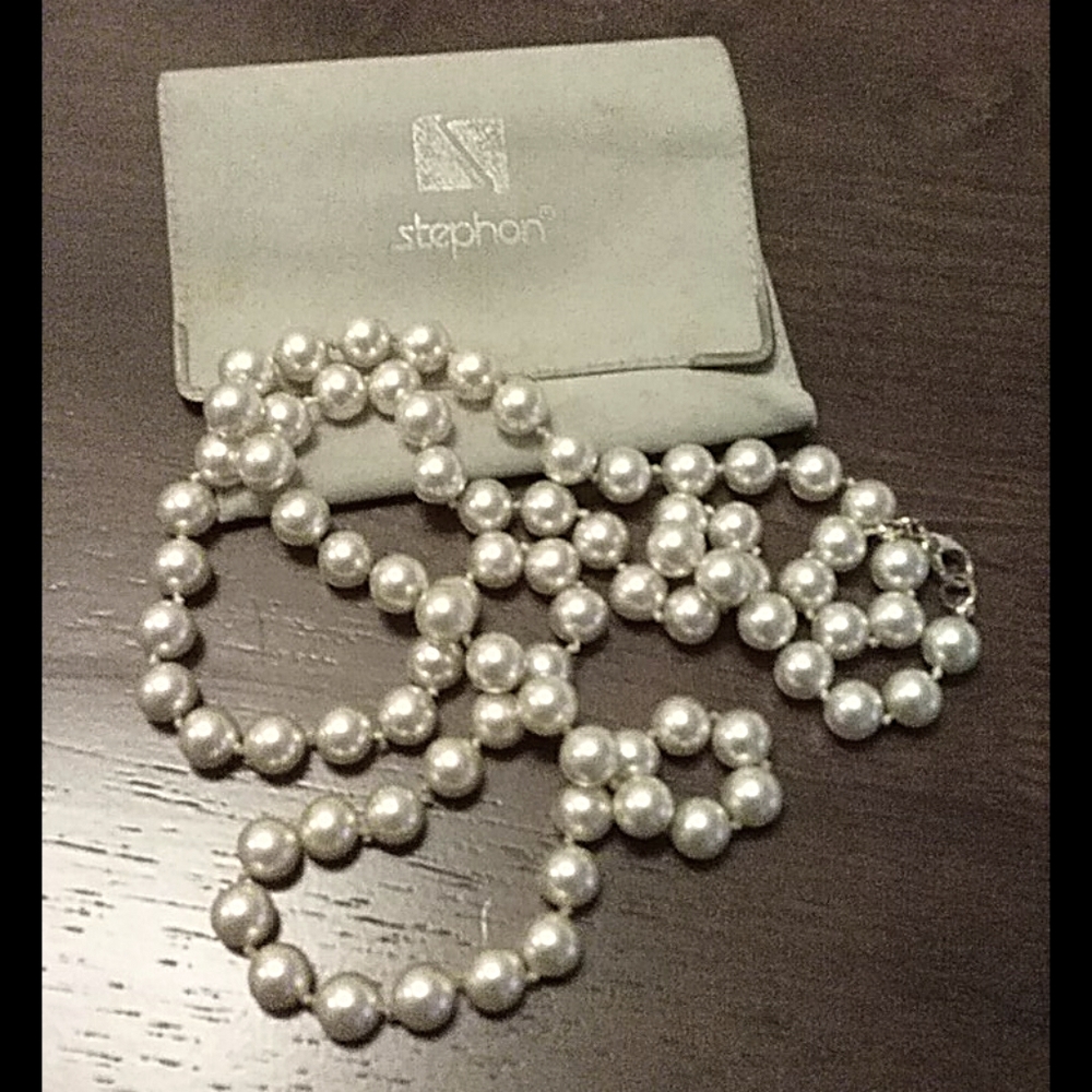 Pearl necklace